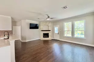 17821 Floribundas, Elgin, TX 78621 - Photo 13