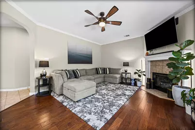 13019 Scofield Farms Drive, Austin, TX 78727 - Photo 11