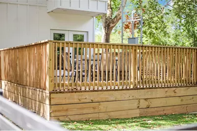 1109 W Annie Street, Austin, TX 78704 - Photo 17