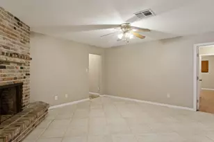 3221 Pine St, Galveston, TX 77551 - Photo 5