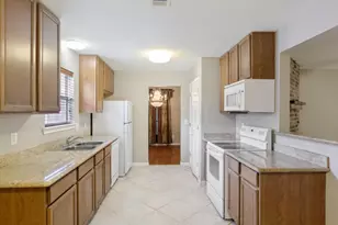 3221 Pine St, Galveston, TX 77551 - Photo 7