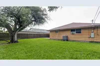 3221 Pine Street, Galveston, TX 77551 - Photo 19