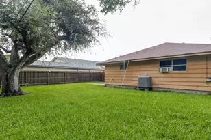3221 Pine St, Galveston, TX 77551 - Photo 19