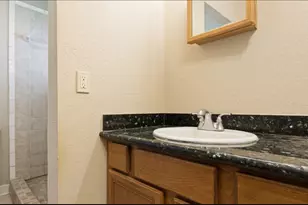 3221 Pine St, Galveston, TX 77551 - Photo 11