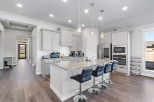 547 Jefferson Dr, Kyle, TX 78640 - Photo 1