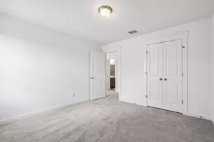 205 Red Wolf Dr, Jarrell, TX 76537 - Photo 29