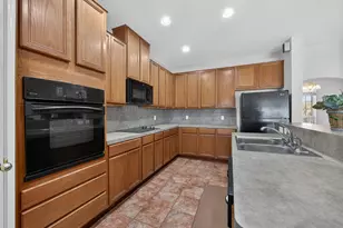 1281 Private Rd 7037, Lexington, TX 78947 - Photo 13