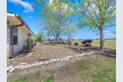 1281 Private Road 7037, Lexington, TX 78947 - Photo 33