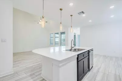 8008 Prairie Rye Drive, Lago Vista, TX 78645 - Photo 23