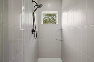 5305 Ledesma Rd, Austin, TX 78721 - Photo 17