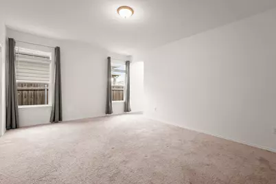 7404 Lowery Crossing, Austin, TX 78744 - Photo 17