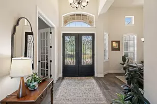 321 Bisset Ct, Austin, TX 78738 - Photo 7