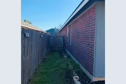 1114 Blue Fox Drive, Austin, TX 78753 - Photo 11