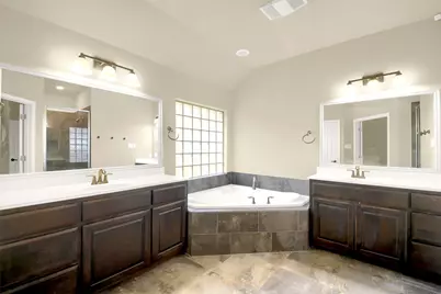 6921 Barstow Court, Austin, TX 78749 - Photo 13
