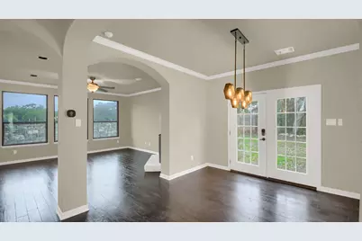6921 Barstow Court, Austin, TX 78749 - Photo 9