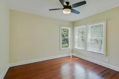 1001 E 39th Street, Austin, TX 78751 - Photo 13