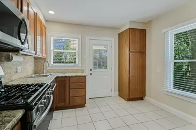 1001 E 39th Street, Austin, TX 78751 - Photo 7