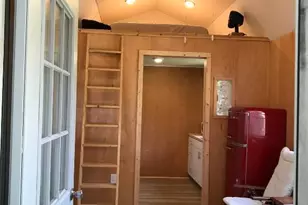 740 Trinity St, Lockhart, TX 78644 - Photo 3