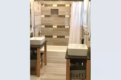 1221 S Austin Avenue, Georgetown, TX 78626 - Photo 9