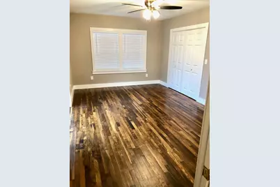 1221 S Austin Avenue, Georgetown, TX 78626 - Photo 11
