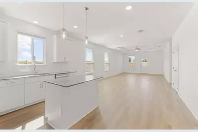 100 Eagle Valley Drive, Elgin, TX 78621 - Photo 5