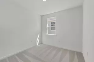 100 Eagle Valley Dr, Elgin, TX 78621 - Photo 13