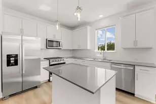 100 Eagle Valley Dr, Elgin, TX 78621 - Photo 3