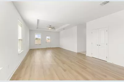 100 Eagle Valley Drive, Elgin, TX 78621 - Photo 7