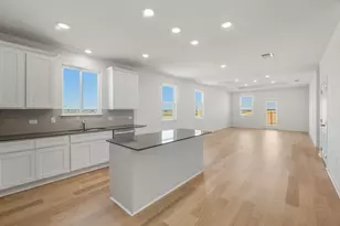 100 Eagle Valley Dr, Elgin, TX 78621 - Photo 5