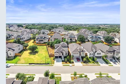 229 Bluff Creek Lane, Georgetown, TX 78628 - Photo 31
