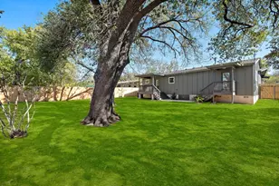 8102 Burrell Dr, Austin, TX 78757 - Photo 29