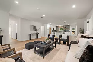 8102 Burrell Dr, Austin, TX 78757 - Photo 5