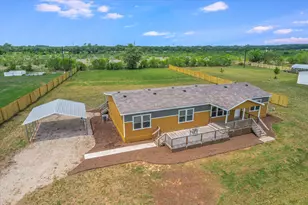 202 Lazy River Ln, Elgin, TX 78621 - Photo 3