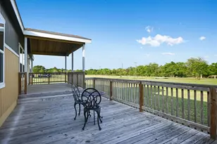 202 Lazy River Ln, Elgin, TX 78621 - Photo 15