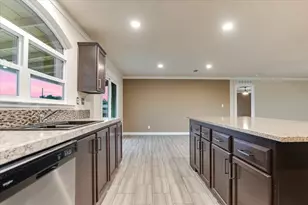 202 Lazy River Ln, Elgin, TX 78621 - Photo 11