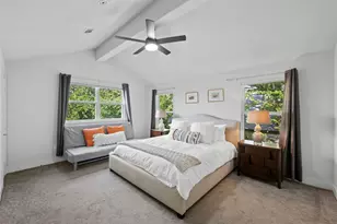 1902 E 8th St, Austin, TX 78702 - Photo 13