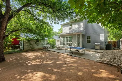 1902 E 8th Street, Austin, TX 78702 - Photo 25