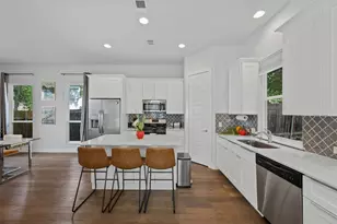 1902 E 8th St, Austin, TX 78702 - Photo 7