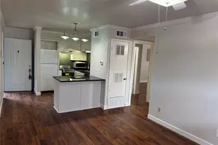 803 W 28th St, Austin, TX 78705 - Photo 1