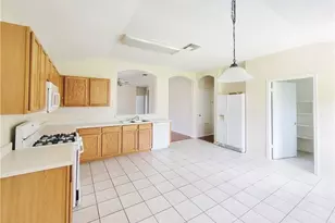 503 Lafayette Square Dr, Leander, TX 78641 - Photo 5