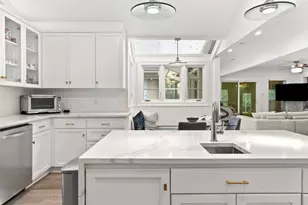 1703 Meadowbrook Dr, Austin, TX 78703 - Photo 9