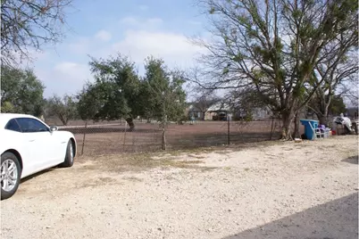 501 Mesquite Road, San Marcos, TX 78666 - Photo 33