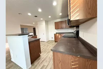 1152 Hyde Park Drive, Round Rock, TX 78665 - Photo 5