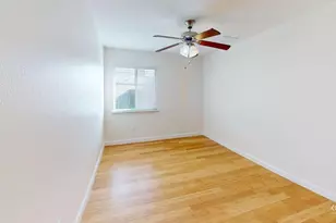 112 Esparza Ct, Hutto, TX 78634 - Photo 7