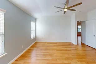 112 Esparza Ct, Hutto, TX 78634 - Photo 9