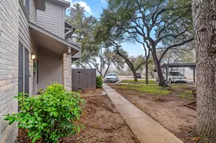 8406 Lyndon Ln, Austin, TX 78729 - Photo 21