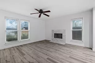 8406 Lyndon Ln, Austin, TX 78729 - Photo 5