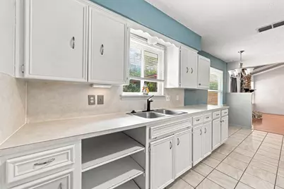 7004 Whispering Oaks Drive, Austin, TX 78745 - Photo 11