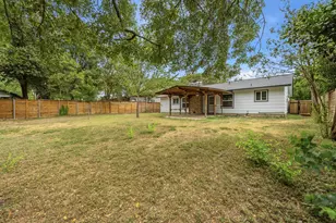 7004 Whispering Oaks Dr, Austin, TX 78745 - Photo 25