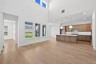 201 Ensberg Ln, Liberty Hill, TX 78642 - Photo 5
